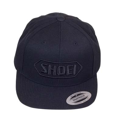 casquette SHOEI, casquette SHOEI noire, casquette SHOEI Black, casquette SHOEI Snapback, SHOEI Snapback Black, casquette moto SHOEI, casquette moto, casquette motard, accessoires SHOEI, accessoire moto SHOEI, merchandising SHOEI, casquette racing
